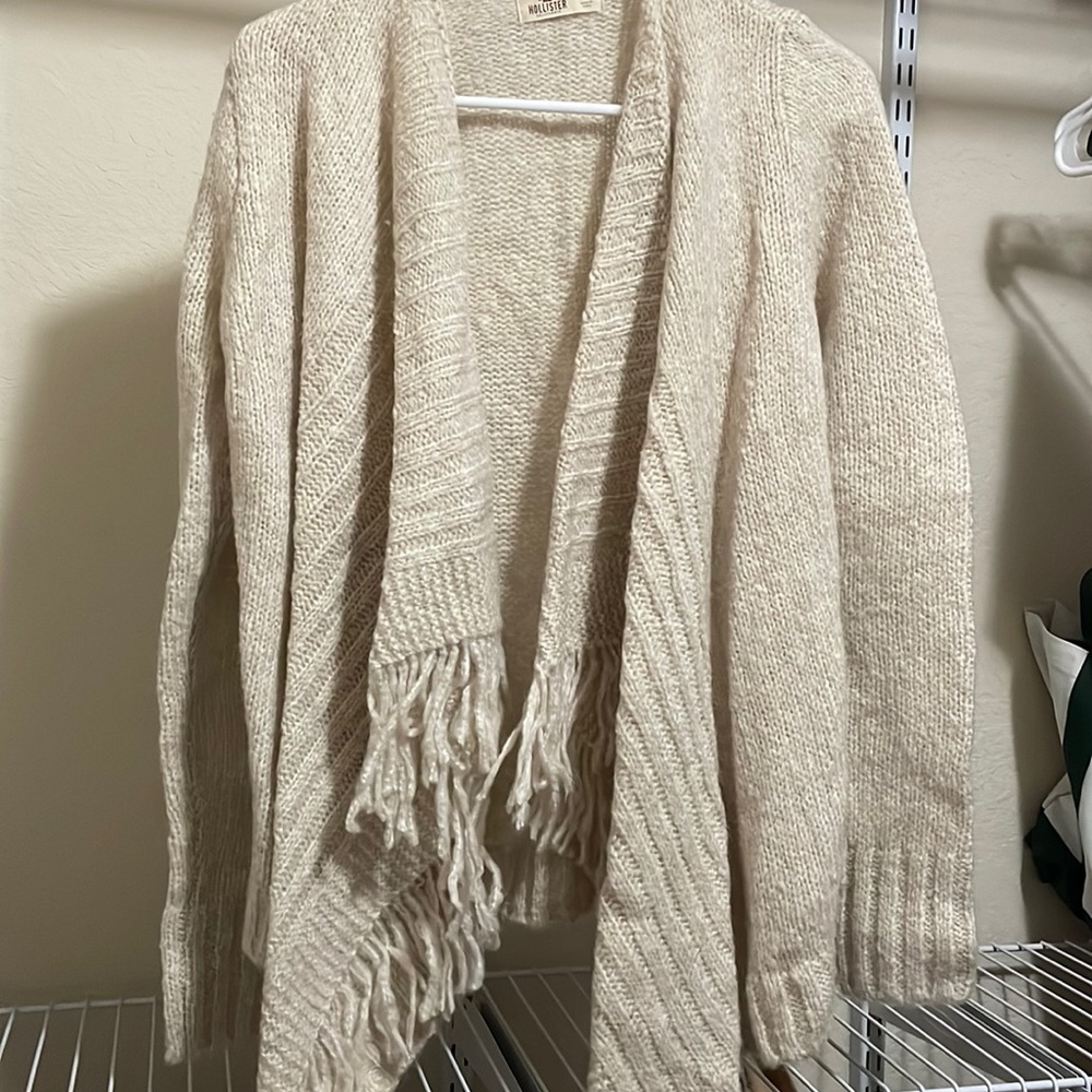 Hollister sweater size large nwt